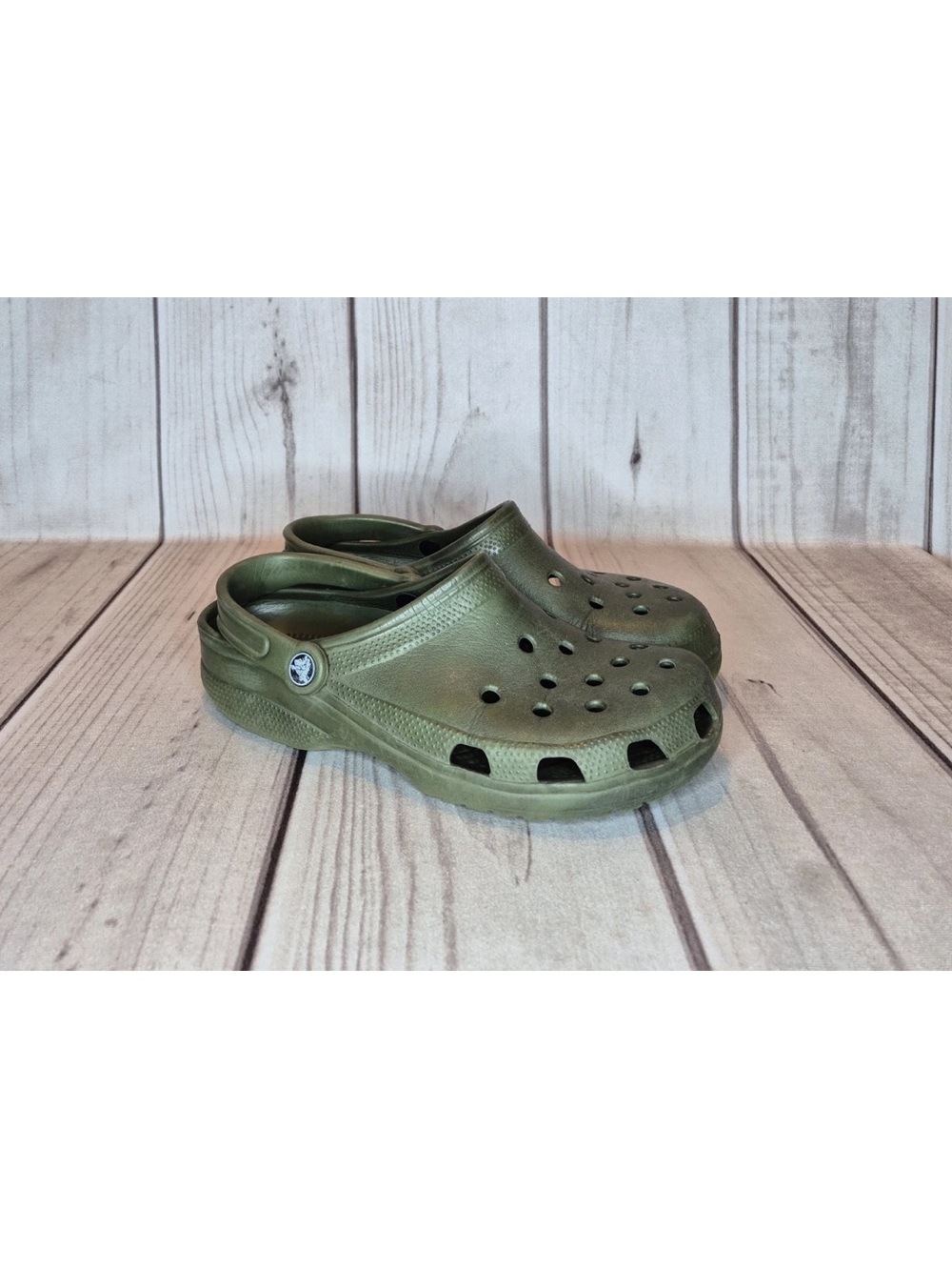 Crocs Classic Men's Size 9/ Women's Size 11 Slip-On Clogs Army Green Shoes